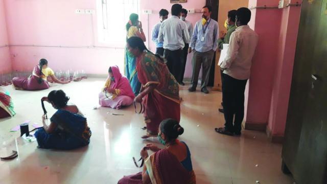 ಸರಕಾರಿ ಮಹಿಳಾ ಸ್ವೀಕಾರ ಕೇಂದ್ರದಿಂದ ಮಾಸ್ಕ್ ತಯಾರಿಕೆ